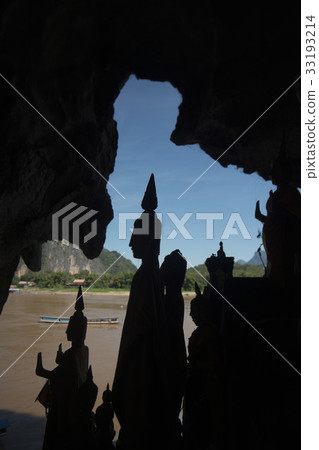 LAOS LUANG PRABANG PAK OU CAVES LAOS LUANG PRABANG PAK OU CAVES 33193214
