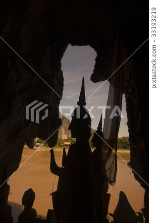 LAOS LUANG PRABANG PAK OU CAVES LAOS LUANG PRABANG PAK OU CAVES 33193219