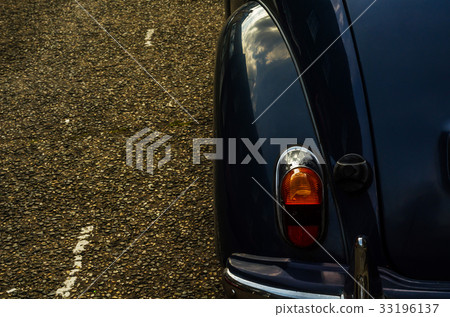 LONDON, ENGLAND - JUNE 3, 2017 Old car  33196137
