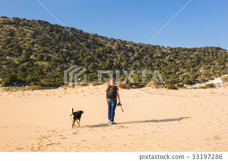 Outdoors lifestyle image of travelling man with 33197286
