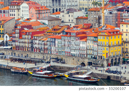 Porto. Aerial view of the city. 33200107