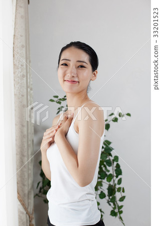 Beauty portrait Beauty portrait 33201523