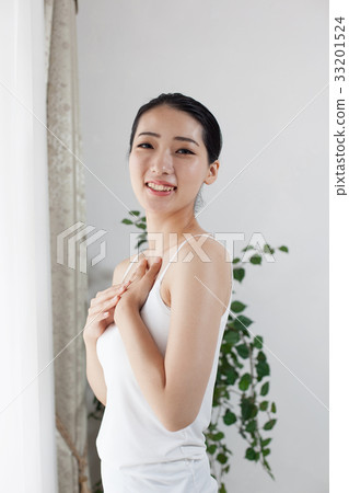 Beauty portrait Beauty portrait 33201524