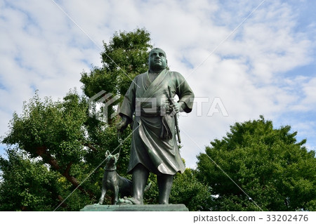 Ueno's Takamori Saigo statue Ueno's Takamori Saigo statue 33202476