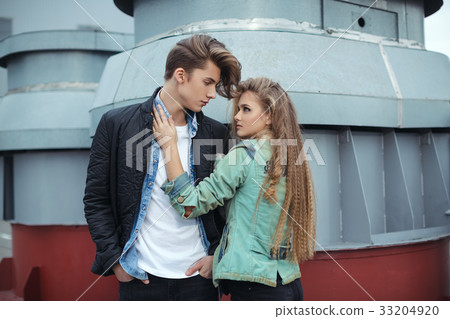 Fashionable couple outdoor Fashionable couple outdoor 33204920