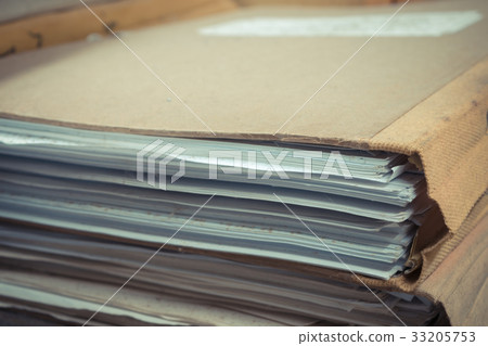 Files in old folder Files in old folder 33205753