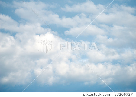 Cloudy sky 33206727