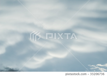 Cloudy sky 33206736