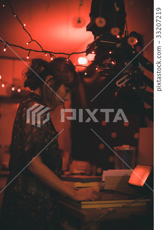 darkroom, female, lady 33207219