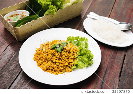 Traditional Thai Food, Fish fried with curcuma Traditional Thai Food, Fish fried with curcuma 33207870