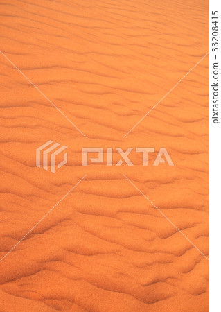 Texture of sand dune in desert 33208415