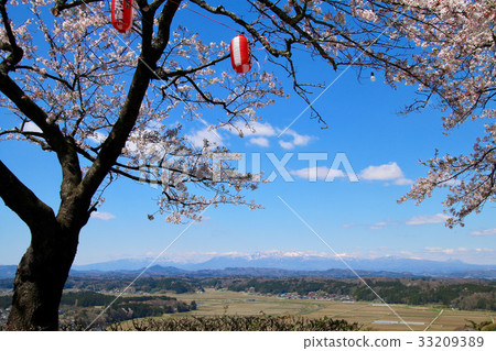 Shiroyama Park Sakura and Nasu-dake (Asakawa Town) Shiroyama Park Sakura and Nasu-dake (Asakawa Town) 33209389
