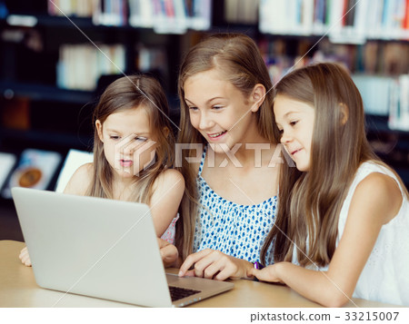 Technology in the library Technology in the library 33215007