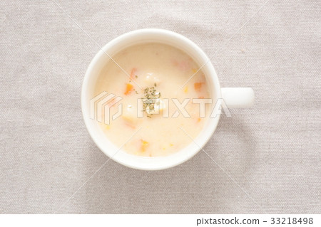 Soup clam chowder 33218498