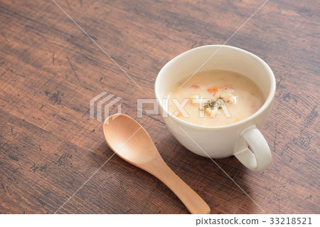 Soup clam chowder 33218521