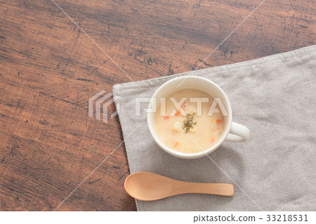 Soup clam chowder 33218531