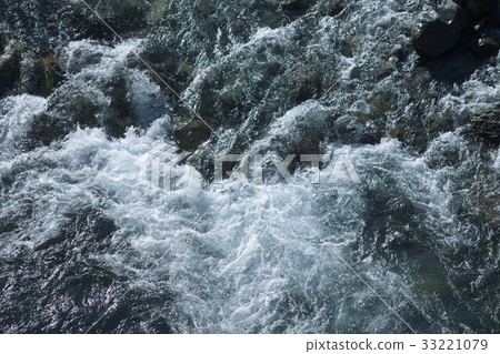 Life with water 33221079