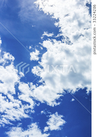 直幅 藍天 白雲 背景 直幅 藍天 白雲 背景 33224286