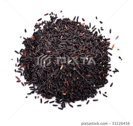 rice berry on white background 33226456