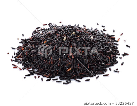 rice berry on white background 33226457