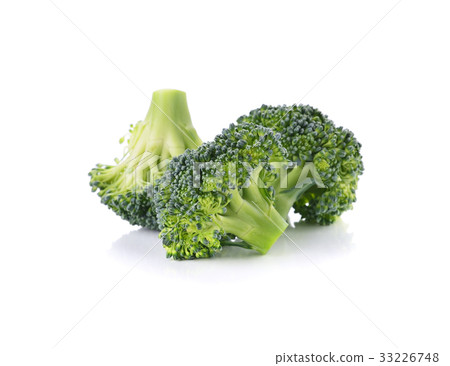 Broccoli isolated on white background 33226748
