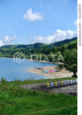 Lake Aoki and canoe 2 Lake Aoki and canoe 2 33226833