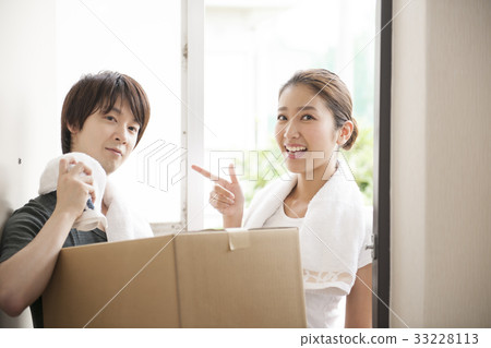Moving, cleaning, lifestyle Moving, cleaning, lifestyle 33228113