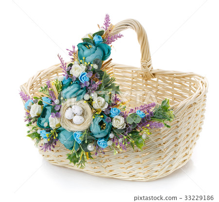 Easter basket on a white background 33229186