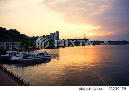 橫須賀港夜景(神奈川縣橫須賀市) 橫須賀港夜景(神奈川縣橫須賀市) 33230469