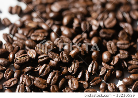 Black coffee grains 33230559