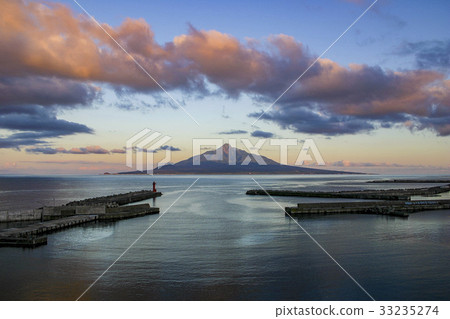 Landscape of Rebun Island in summer 33235274
