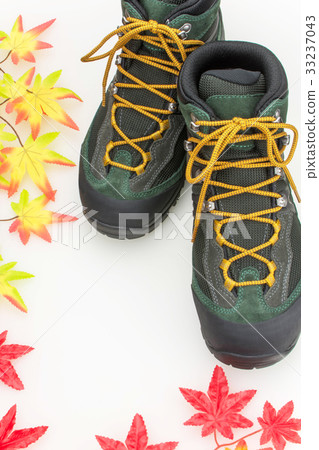 徒步鞋秋天圖像 徒步鞋秋天圖像 33237043