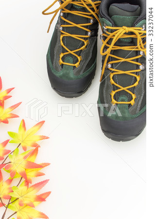 徒步鞋秋天圖像 33237044