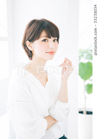 Hairstyle image of young women (* Please refrain from using on sites and apps such as marriage activities and dating agencies) 33238034