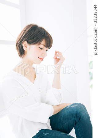 年輕女子髮型圖片 33238344