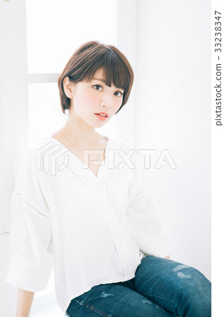 Hairstyle images for young women 33238347