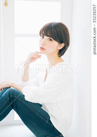 Hairstyle images for young women 33238357