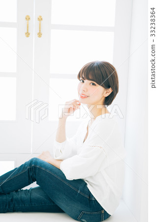 Hairstyle images for young women 33238364