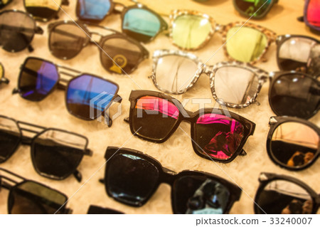 Sunglasses and lenses for cheap discounted rates Sunglasses and lenses for cheap discounted rates 33240007