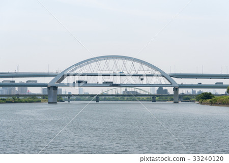 Goshiki Sakura Ohashi (Tokyo Metropolitan Expressway Central Ring Line) and Kohoku Bridge 33240120