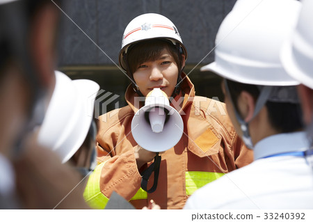 疏散演習 33240392