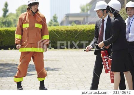 Fire fighting training 33240672