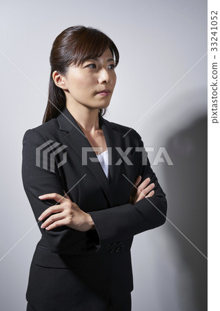 強大的女性領導形象 33241052