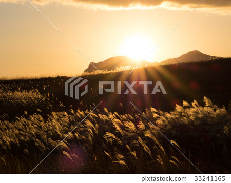 Sunset on the Sugawara Plateau 33241165
