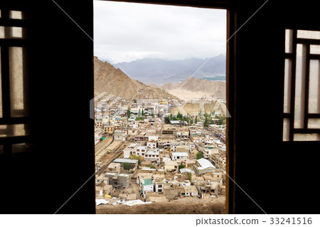 Leh palace 33241516