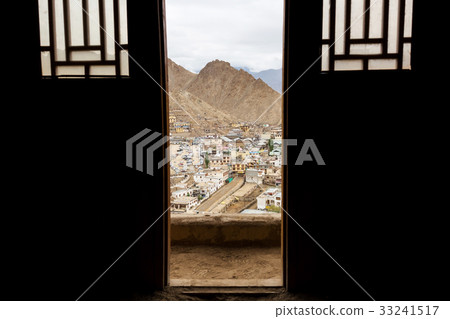 Leh palace 33241517