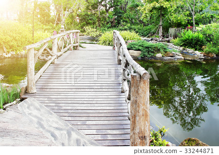 Wood bridge Wood bridge 33244871