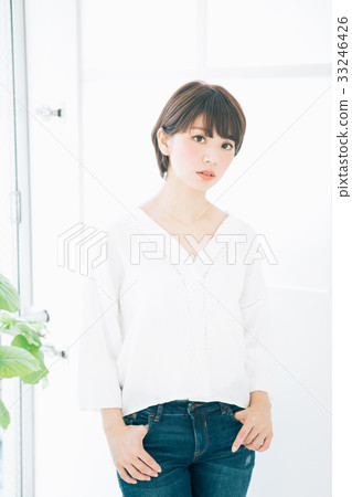 穿牛仔布的少婦 33246426