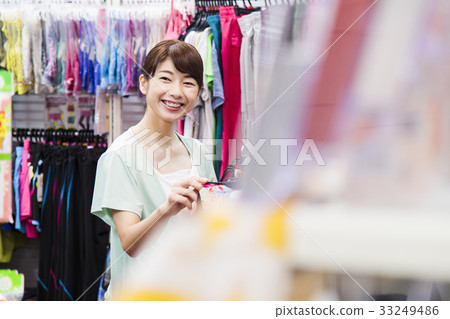 Shopping Shopping Sports Shop Women 33249486