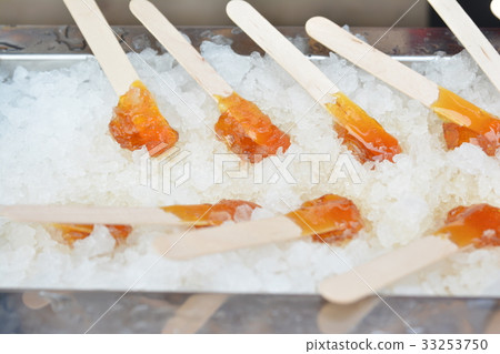 Making maple syrup on snow. Making maple syrup on snow. 33253750